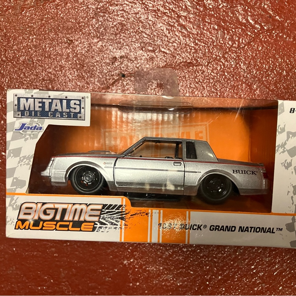 Jada Bigtime Muscle Buick Grand National Die-Cast Car